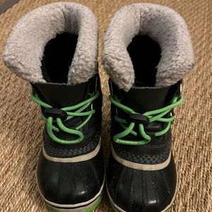 Kids sorel winter boots